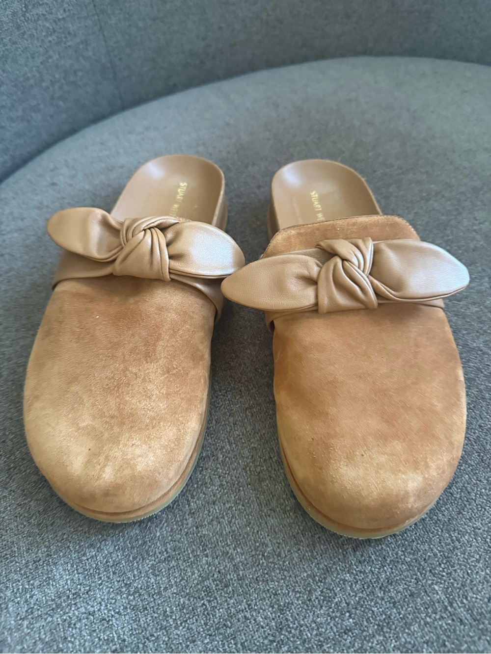 Stuart Weitzman Tan Knot-Detail Suede Mules